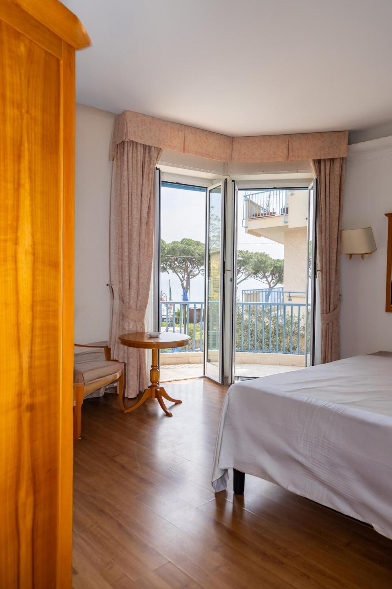 Hotel Majestic By Lvg Hotel Collection Alassio Exterior photo
